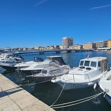 Apartman Legacy Marine 3 - Serenity, Luxury Designer Penthouse Zára