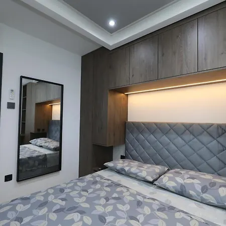 Legacy Marine 3 - Serenity, Luxury Designer Penthouse Zára