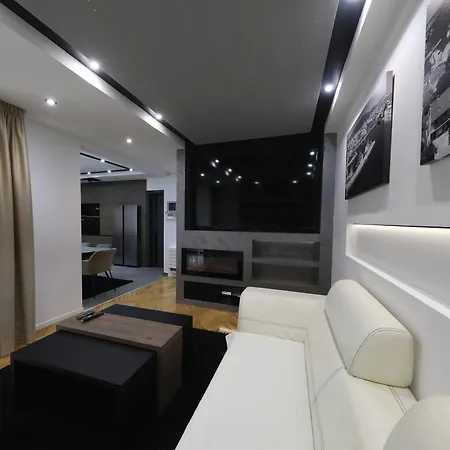 Legacy Marine 3 - Serenity, Luxury Designer Penthouse Lägenhet *