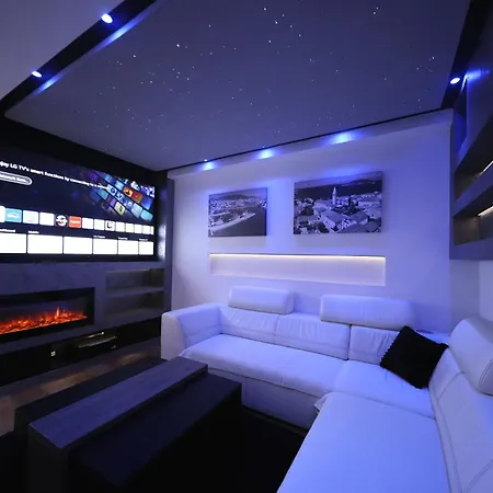 Legacy Marine 3 - Serenity, Luxury Designer Penthouse Задар
