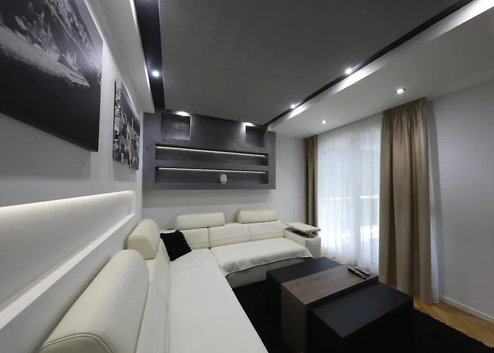 Legacy Marine 3 - Serenity, Luxury Designer Penthouse Apartamento