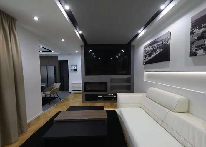 Legacy Marine 3 - Serenity, Luxury Designer Penthouse Apartamento *